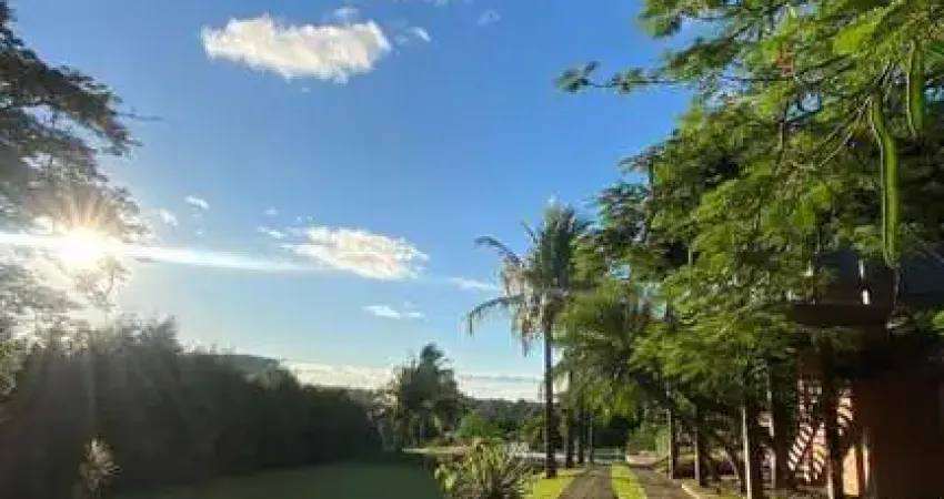 Chácara para venda em Colinas Do Mosteiro De Itaici de 429.00m² com 4 Quartos, 4 Suites e 10 Garagens