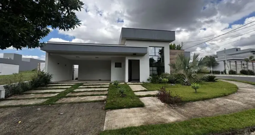 Casa de Condomínio para venda em Jardim Laguna de 178.00m² com 3 Quartos, 3 Suites e 4 Garagens