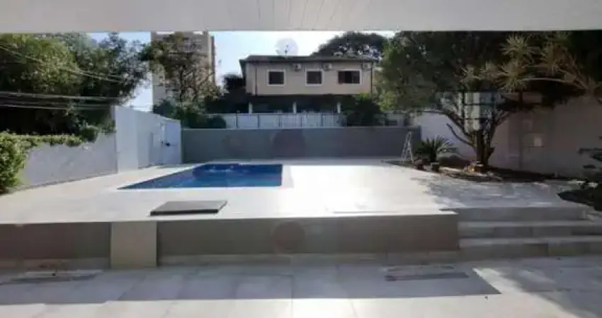 Casa para venda em Jardim Santiago de 178.00m² com 2 Quartos e 3 Garagens