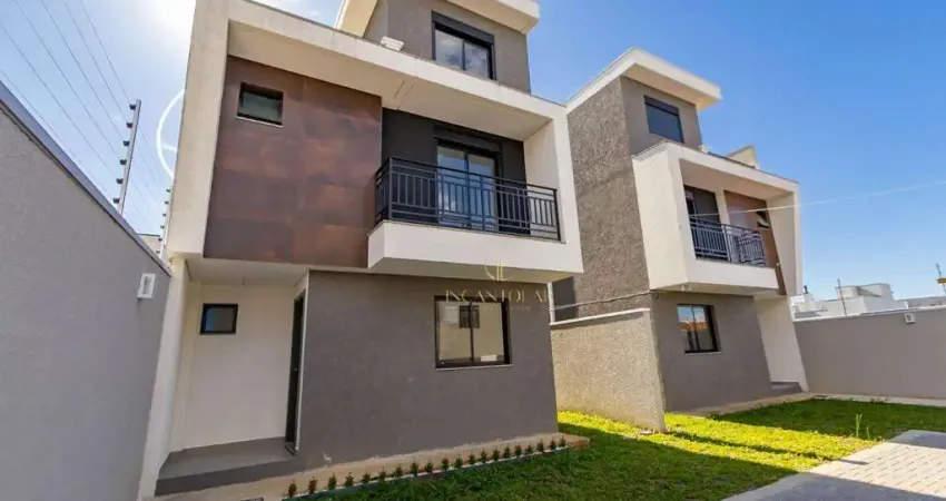 Sobrado Triplex em condomínio à Venda no Uberaba  122m², 4 Dormitórios (01 suíte), Terraço de 25m² e 2 Vagas | R$ 790.000,00