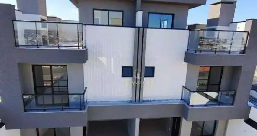 Sobrado Tríplex em condomínio à venda no Uberaba – 3 dormitórios (1 suíte com espaço closet), 114?m², terraço com churrasqueira | R$ 799.000,00