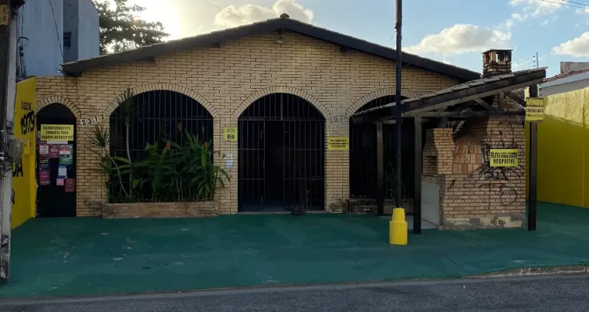 Vende  imóvel  com restaurante montado porteira fechada
