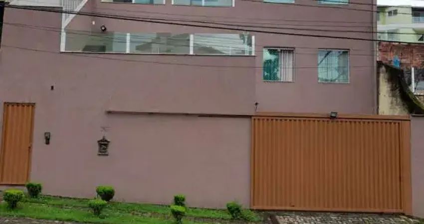 Casa com 6 Quartos à venda, 337m² - Álvaro Camargos