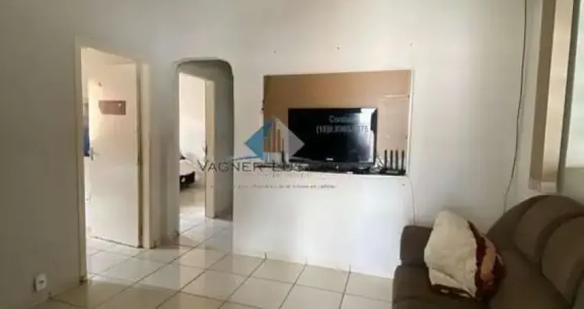 Casa 4 dormitórios ou + para Venda em Mogi Guaçu, Centro, 3 dormitórios, 2 banheiros, 4 vagas