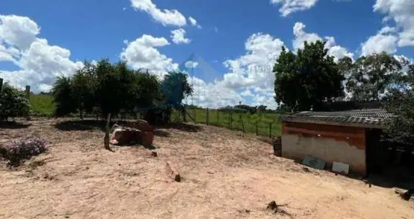 Sítio para Venda em Mogi Guaçu, Martinho Prado Júnior, 3 dormitórios, 1 banheiro, 99 vagas