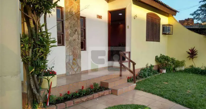 Casa com 3 dormitórios à venda, 109 m² por R$ 350.000,00 - Maringá - Alvorada/RS