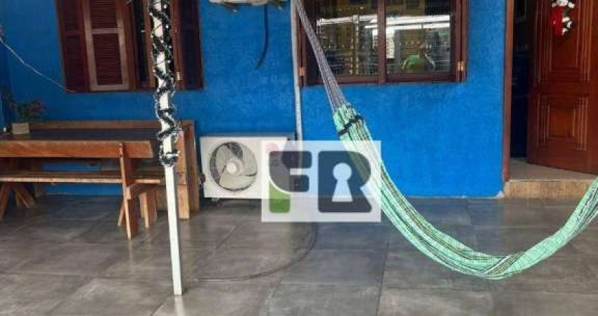 Casa com 2 dormitórios à venda, 70 m² por R$ 297.000 - Aparecida - Alvorada/RS