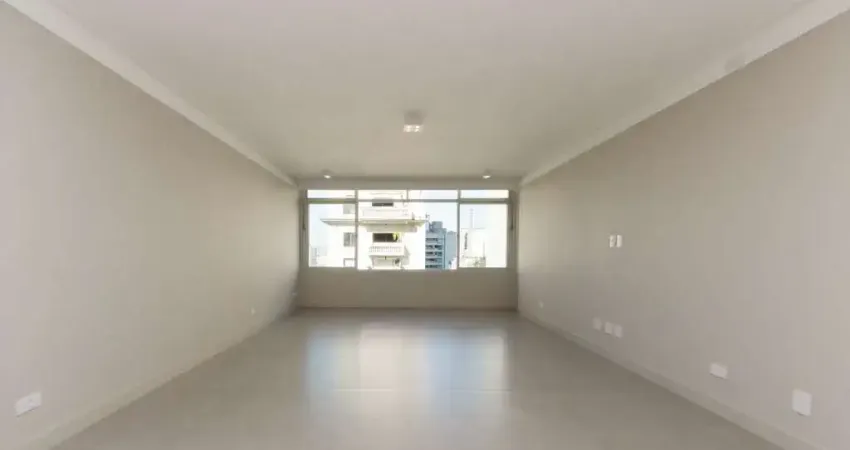 Apartamento tipo para venda em Jardim Paulista com 4 quartos, sendo 1 suíte, 212m²