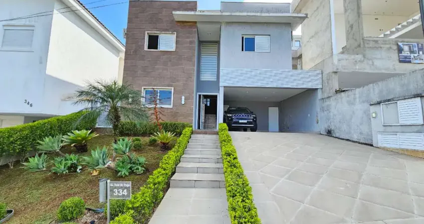 Casa no condomínio Valville para venda com 4 quartos, sendo 3 suítes, 360m²