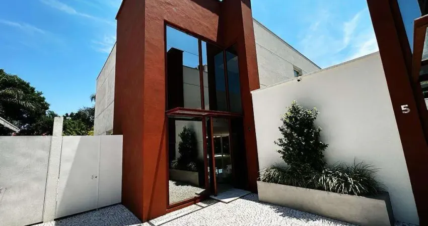 Casa em condomínio para venda com 4 quartos, sendo 4 suítes , 786.97m²