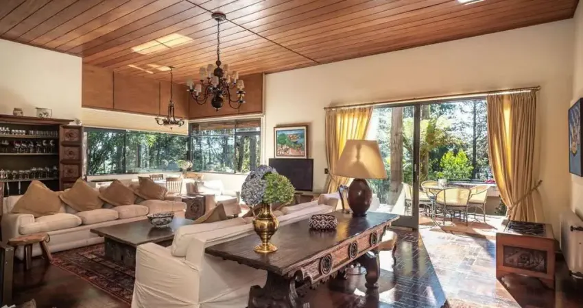 Casa para venda em Jardim Toriba com 6 quartos, sendo 4 suítes , 39,983m²