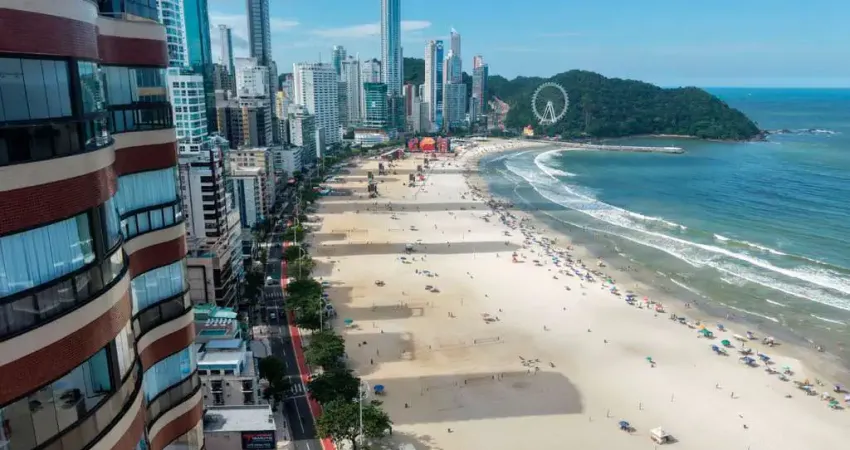 Apartamento para venda em Centro com 4 quartos, sendo 2 suítes , 220m²