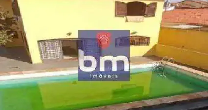 Venda | Casa com 280,00 m², 4 dormitório(s), 4 vaga(s). Parque Assunção, Taboão da Serra