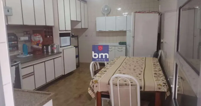Casa à venda em São Paulo, Jardim Ipê, com 4 quartos, com 335 m²