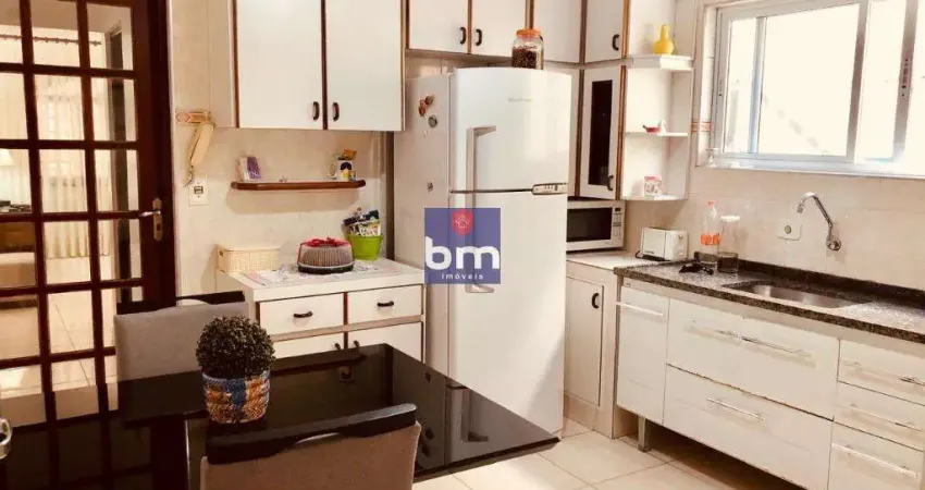 Sobrado à venda em São Paulo, Vila das Belezas, com 3 quartos, com 170 m²