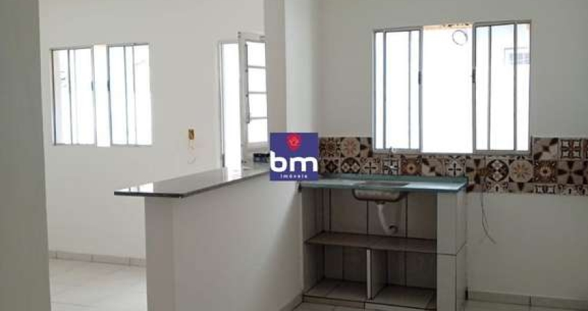 Casa para alugar em São Paulo, Parque Regina, com 1 quarto, com 45 m²