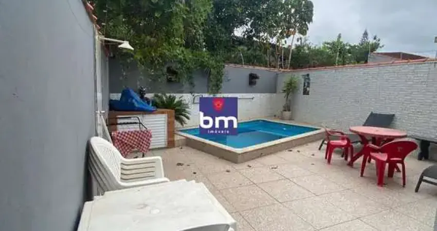Casa à venda em Itanhaém, Centro, com 2 quartos, com 89 m²