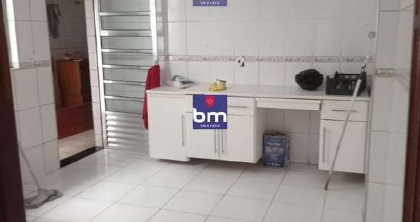 Casa para alugar em São Paulo, Jardim Soraia, com 4 quartos, com 150 m²