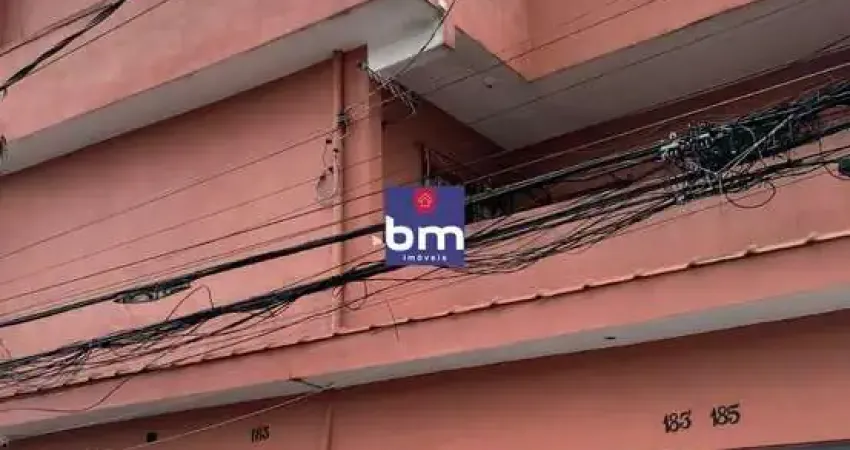 Sobrado à venda em São Paulo, Jardim Botucatu, com 6 quartos, com 376 m²