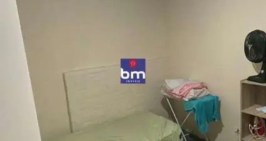 Sala para alugar em São Paulo, Jardim São Luís, com 14 m², Condominio Maria Coelho Aguiar