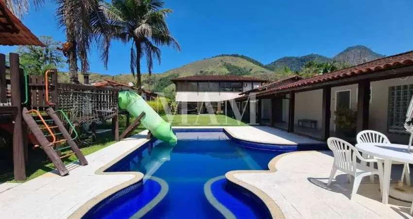 Casa térrea com 6 suítes à venda no condomínio porto frade em angra dos reis