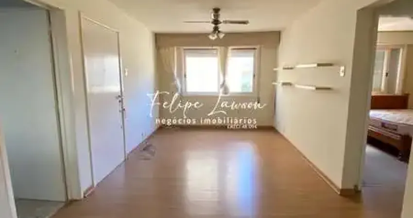 Apartamento 2 dormitórios desocupado próx ao Hospital Miguel Pilcher
