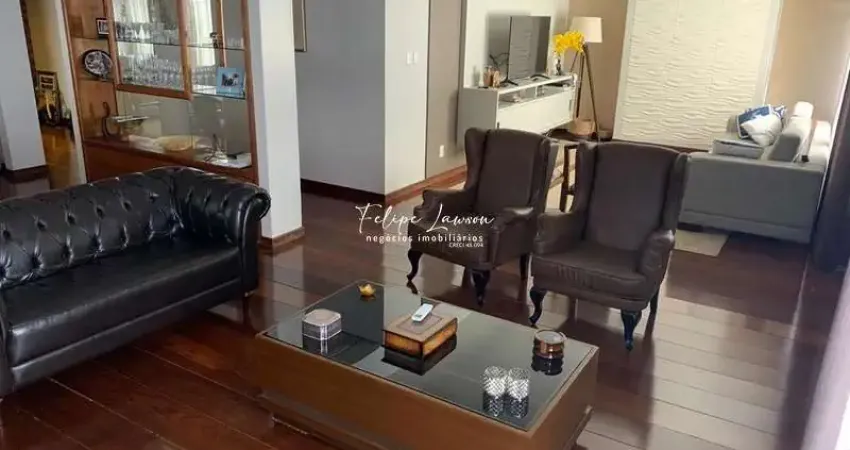 Apartamento amplo com 4 dormitórios em região central