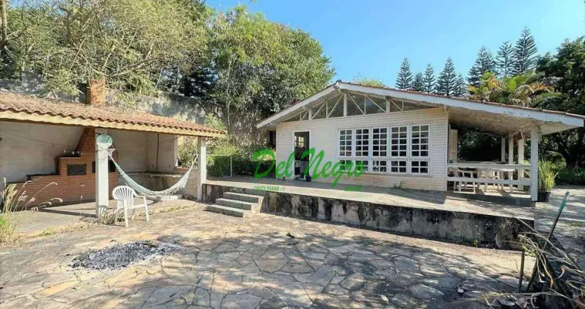 Casa com 3 dormitórios à venda, 196 m² - Fazendinha, Granja Viana.