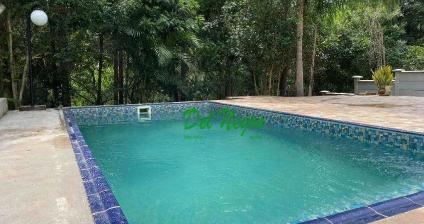 Casa com 4 suítes à venda, 460 m² - Granja Carneiro Viana, Cotia.