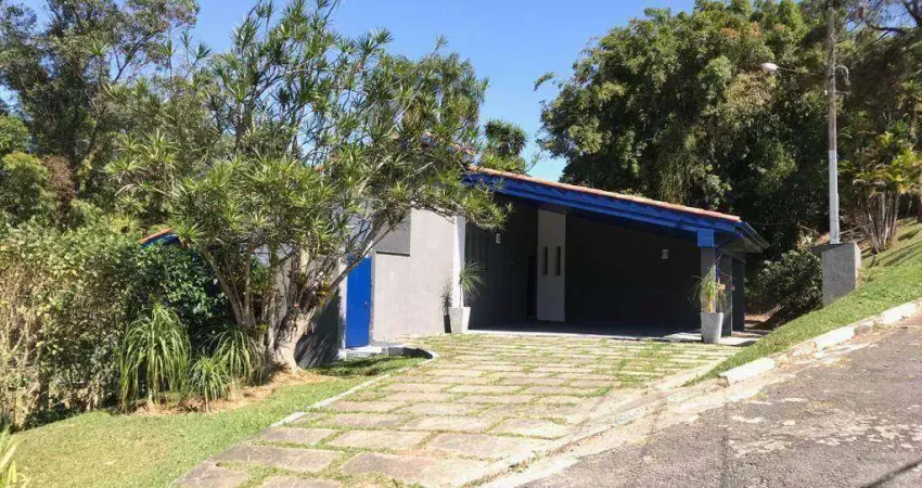 Casa com 3 dormitórios à venda, 243 m² - petit village, granja viana.