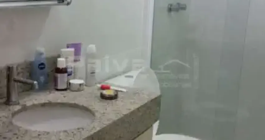 Amplo apartamento 3 quartos (suíte) com 02 vagas em Icaraí