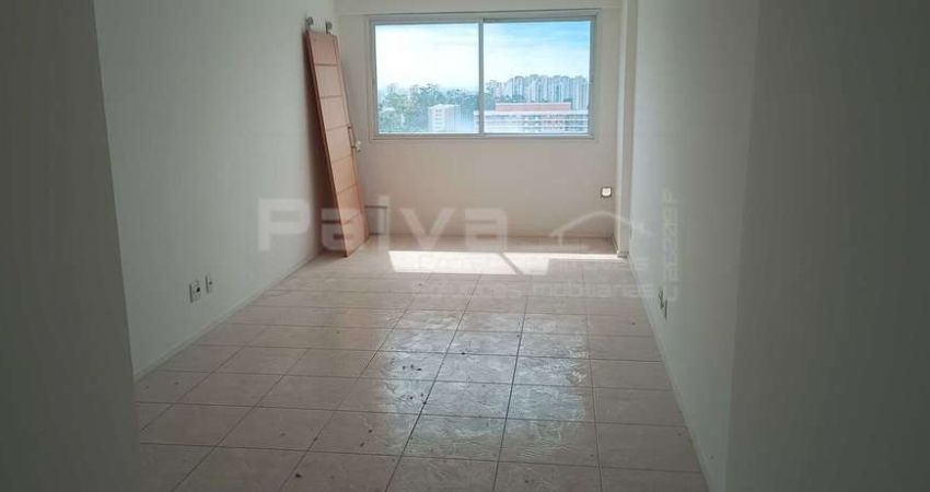 Sala Comercial, em prédio com ótima infraestrutura, em São Gonçalo