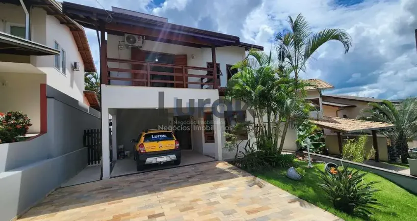 casa à venda 4 Quartos, 3 Suites, 4 Vagas, 330M², Condomínio Residencial Terras do Oriente, Valinho