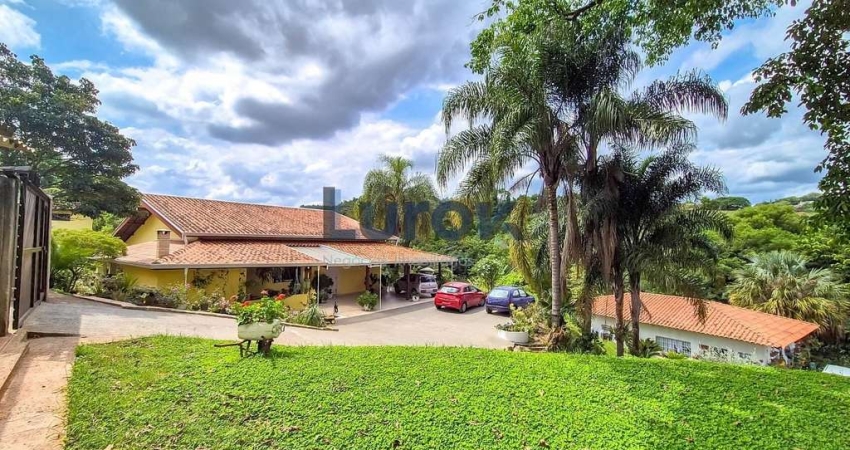 chácara à venda 3 Quartos, 1 Suite, 10 Vagas, 5000M², Morro das Pedras, Valinhos - SP | Residencial