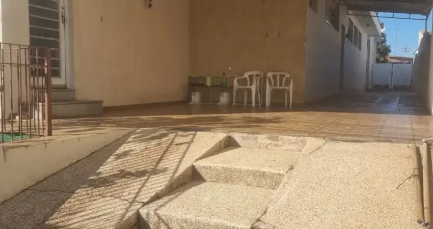 Casa á venda na vila industrial com edícula em excelente localização