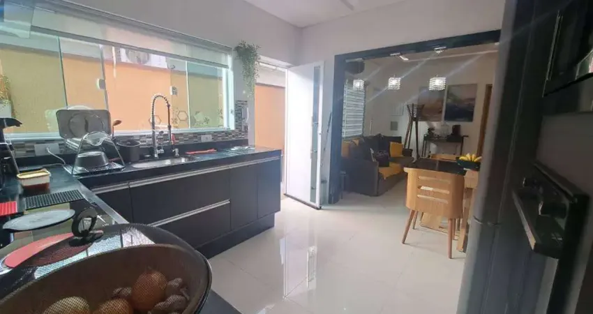 Casa com 2 dorms, Caicara, Praia Grande - R$ 695 mil, Cod: 1040