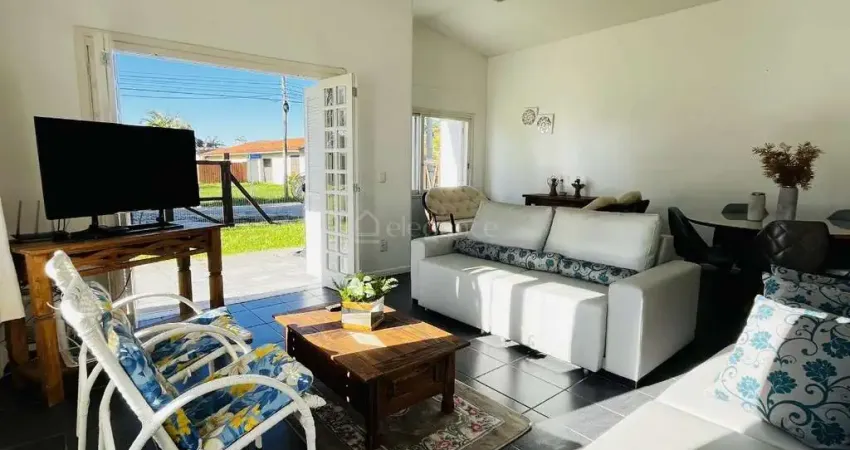 Casa no centro de xangri-lá próximo ao mar com seis dormitórios.