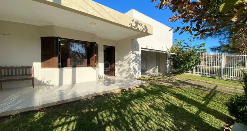 Casa com 3 quartos à venda na Das Begônias, 844, Noiva Do Mar, Xangri-Lá