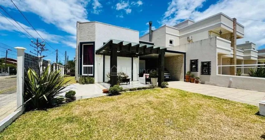 Casa em condomínio fechado com 3 quartos à venda na Avenida Rubi, 511, Rainha do Mar, Xangri-Lá