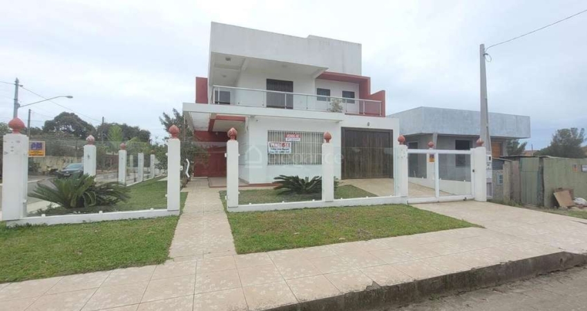 Casa com 4 quartos à venda na Dos Jasmins, 536, Noiva Do Mar, Xangri-Lá