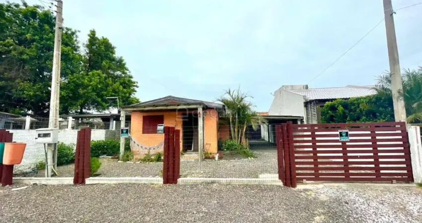 Casa em condomínio fechado com 2 quartos à venda na Alameda Safira, 858, Rainha do Mar, Xangri-Lá