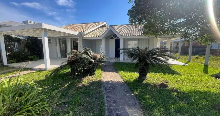 Casa em condomínio fechado com 4 quartos à venda na Rua Sol E Mar, 123, Centro, Xangri-Lá