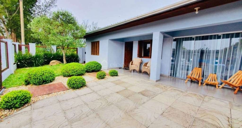 Casa com 2 quartos à venda na Dos Lírios, 590, Noiva Do Mar, Xangri-Lá