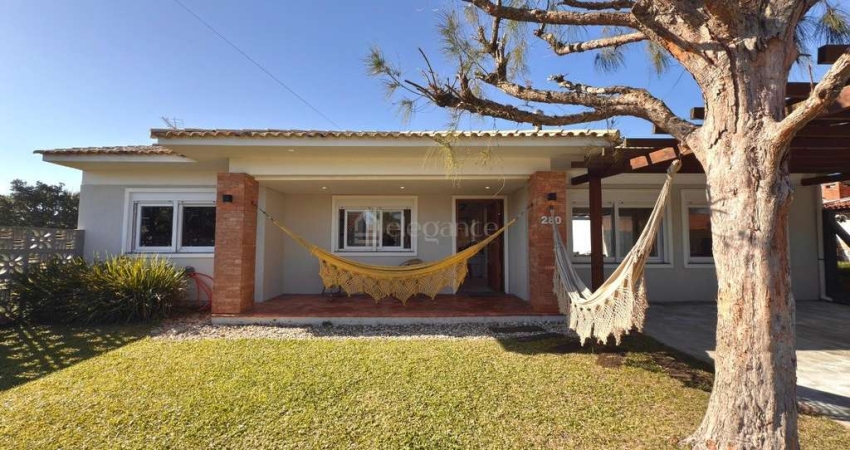 Casa com 3 quartos à venda na Camaquã, 280, Remanso, Xangri-Lá