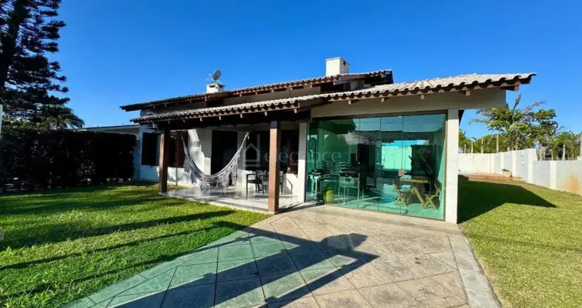 Casa com 3 quartos à venda na Luz Alberto Saft, 536, Atlântida, Xangri-Lá