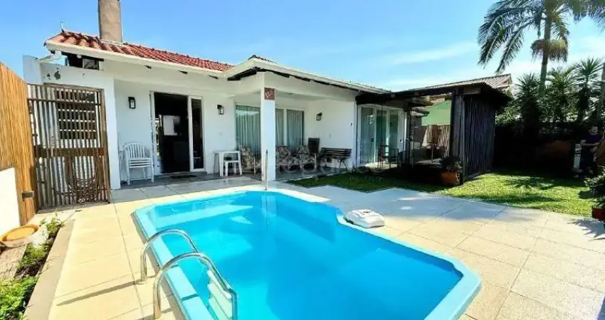 Casa em condomínio fechado com 3 quartos à venda na Das Algas, 125, Centro, Xangri-Lá