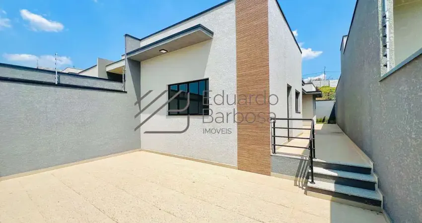 Casa com 3 quartos à venda na Rua Antonio Luiz de Oliveira, 2601, Conjunto Habitacional José Barnet Y Vives, Atibaia