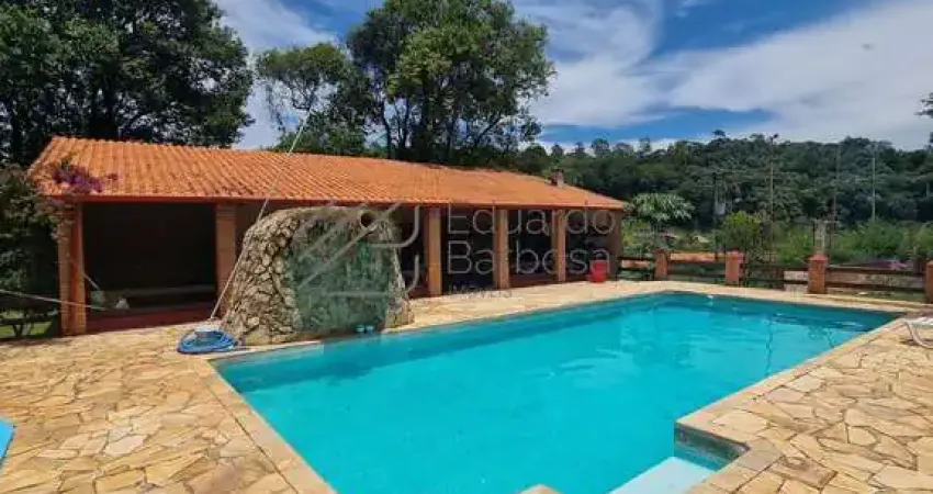 Recreio da Montanha - Chácara em Atibaia dentro de condominio