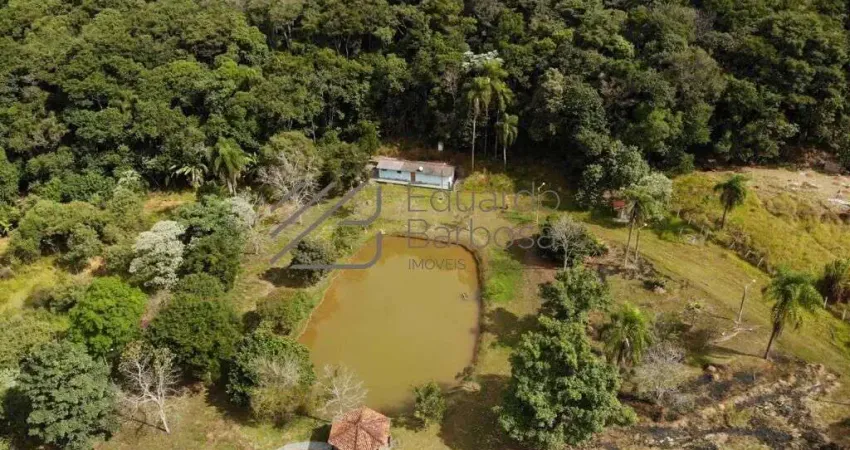 Chácara / sítio com 3 quartos à venda na Rua Tuiuiú, 20, Maracanã, Jarinu