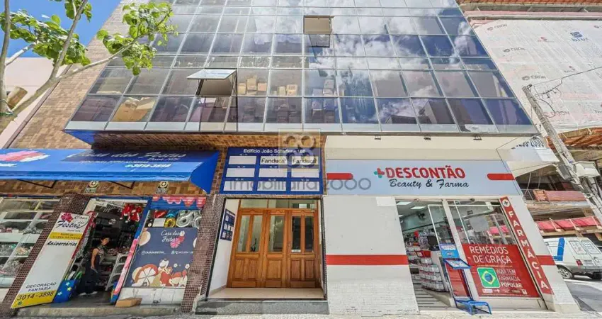 Conjunto Comercial - R Senador Alencar Guimaraes, 164 - Centro - Curitiba - PR